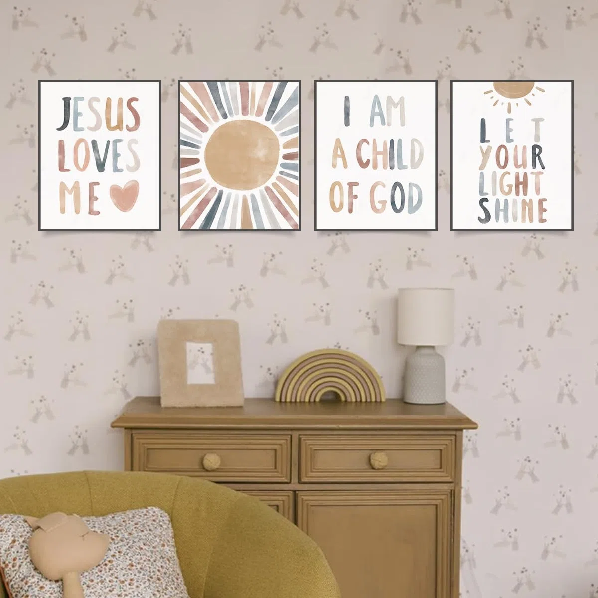 PLKMN 'Jesus Loves Me' wydruki ścienne, dziecko Boże, inspirujące wersety biblijne boho słońce dekoracja do pokoju dziecięcego pokoju dziecięcego, prezenty dla dzieci, 25 x 20 cm, zestaw 4 szt.,